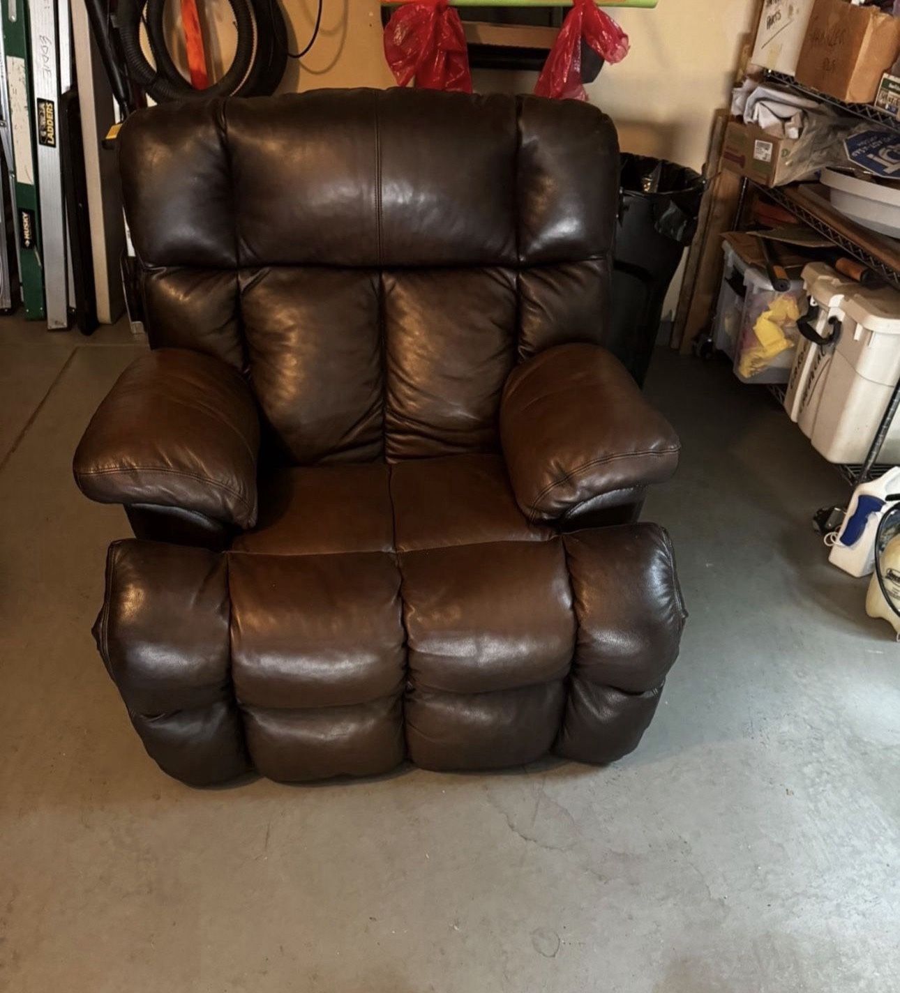 ✨ Rich Dark Brown Electric Recliner Chair – Super Clean, Comfortable & Stylish ✨