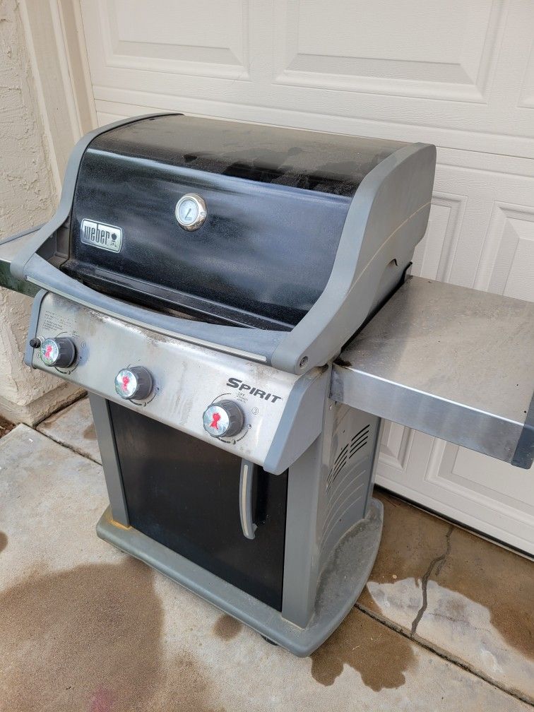 Weber Grill - Used (FREE)