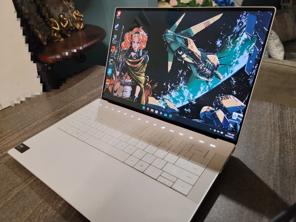 3.2k OLED TOUCHSCREEN DELL Xps 14 9440 *like New