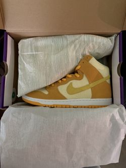 Nike SB Dunk High Pineapple size 10.5 DS