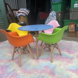 Children’s Table & 4 Chairs