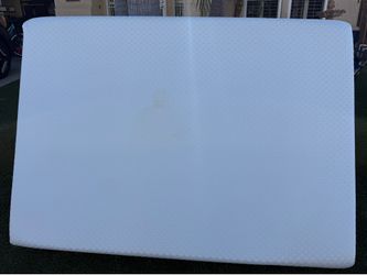 Full size Zinus memory foam mattress
