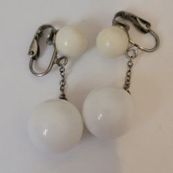 1950s Rare Vintage Dangle Clip On Beaded Earrings
