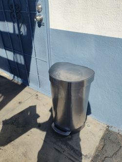Thrash can