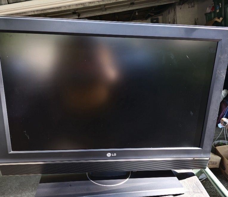 LG 32 inch LCD TV 32LC50CB