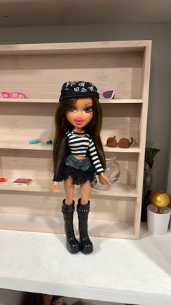 Treasures Yasmine bratz doll