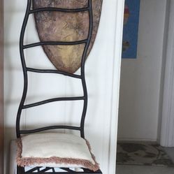 Alice In Wonderland Chair