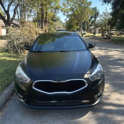 2014 KIA Cadenza