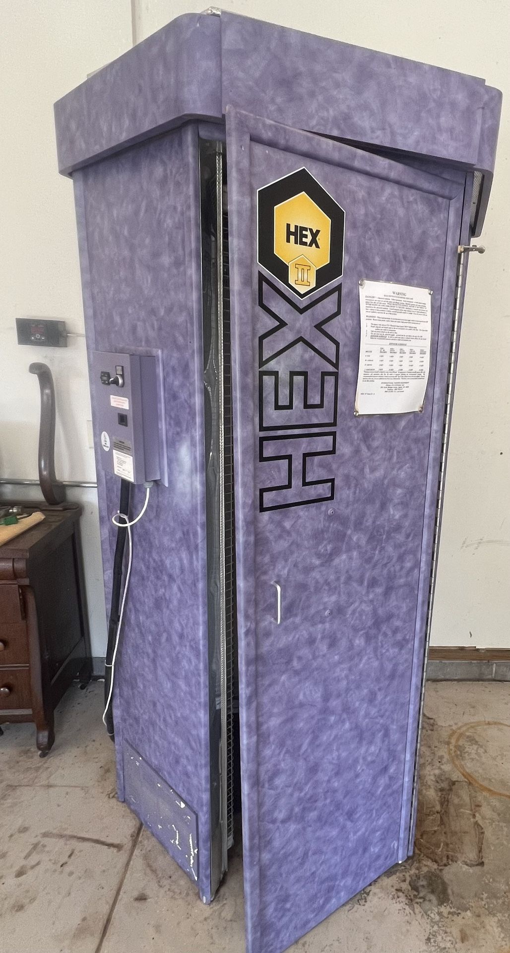 Hex 2 Tanning Booth