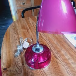 Pink Rotating Work Station Lamp. With Plug Hook Up. Light Bulb Included 