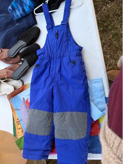 Kids snow suit