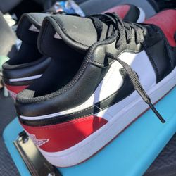JORDAN NIKE SIZE 10 
