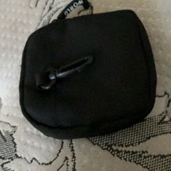 Miny Pack That Can Carry Ur Airpods Or Money