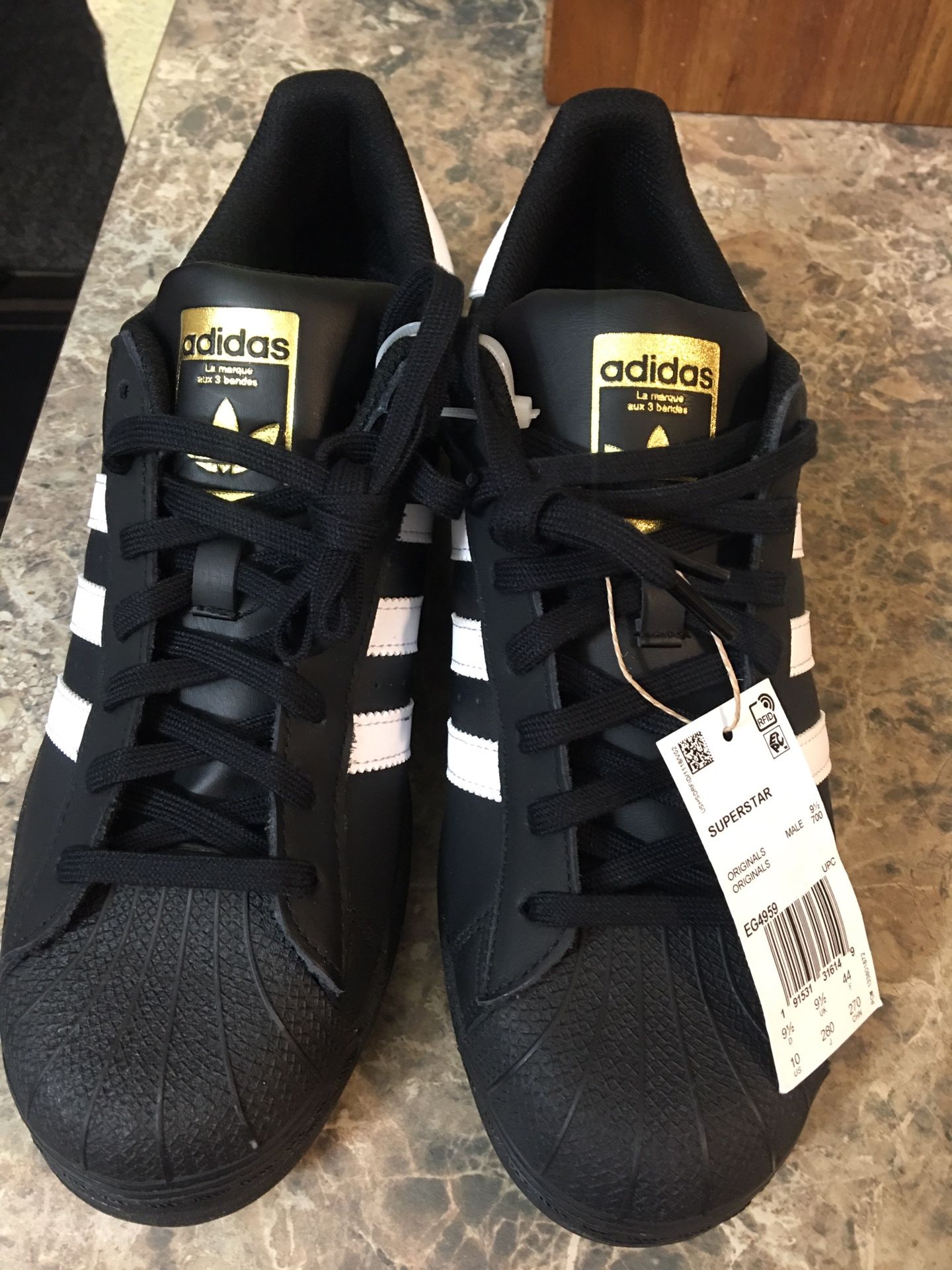 Tenis Nuevos Size 10 De Hombre Marca Adidas New Never Used 