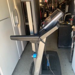 Treadmill 