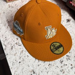 LA FITTED HAT 