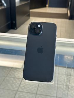 iPhone 15 128GB Unlocked Pre-owned