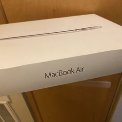 MacBook Air 2015 Mint Condition with Original Box 