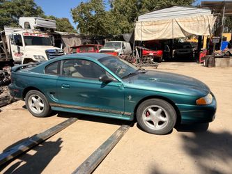 1998 Ford Mustang v6 ***for parts only***