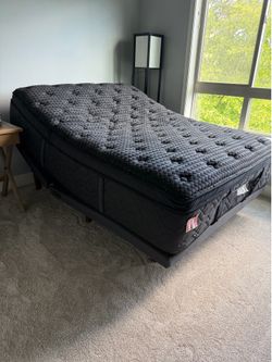 Adjustable queen size bed frame with mattress