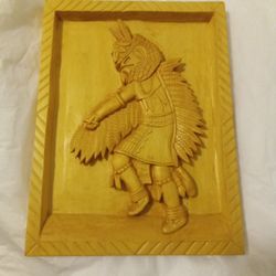 2011 JIM MUELLER HAND CARVED AND SIGNED WOOD CARVING 