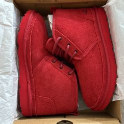 UGG Mid Boots