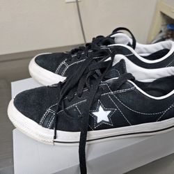 Converse Shoes Size 7