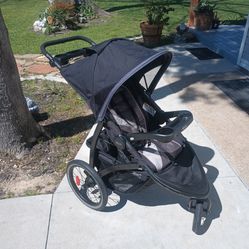 Graco jogging stroller