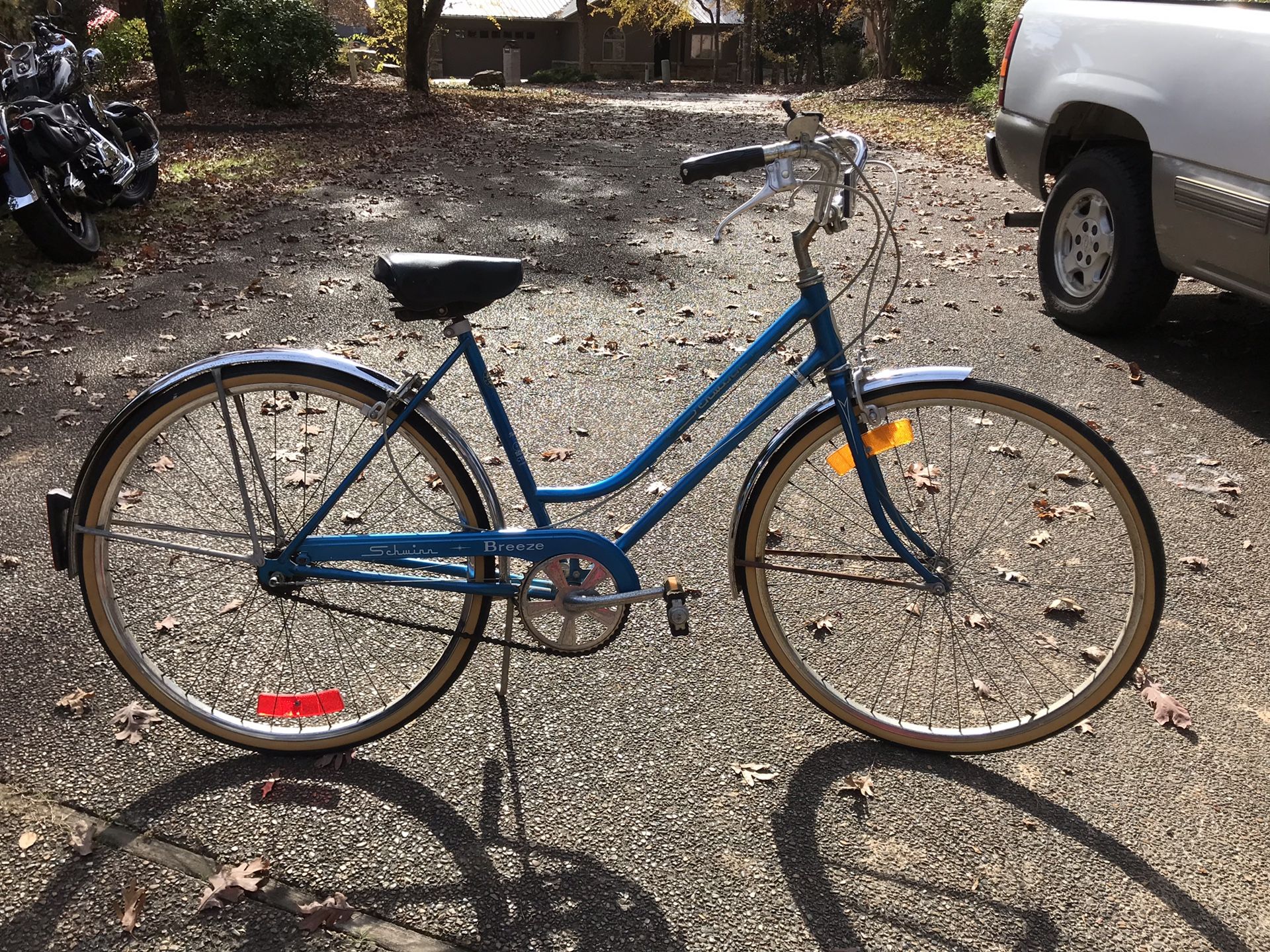 Schwinn Breeze Vintage Women’s Bike