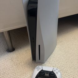 Playstation 5 Disc With One Controller 