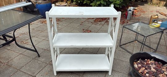 White Wood 3-Tier Bookshelf