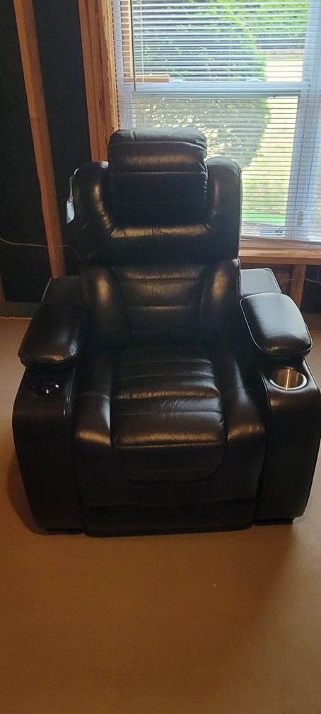Italian Leather Recliner & Love Seat