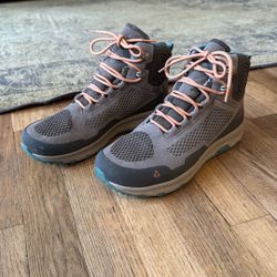 Vasque Women’s Hiking boots Size 8.5 