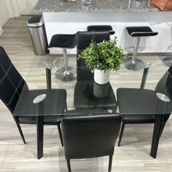 Dinning Table