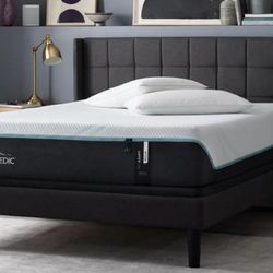 Queen Name-Brand Floor Model Mattress