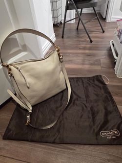 Coach leather shoulder bag