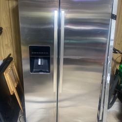 Working Fridge /freezer