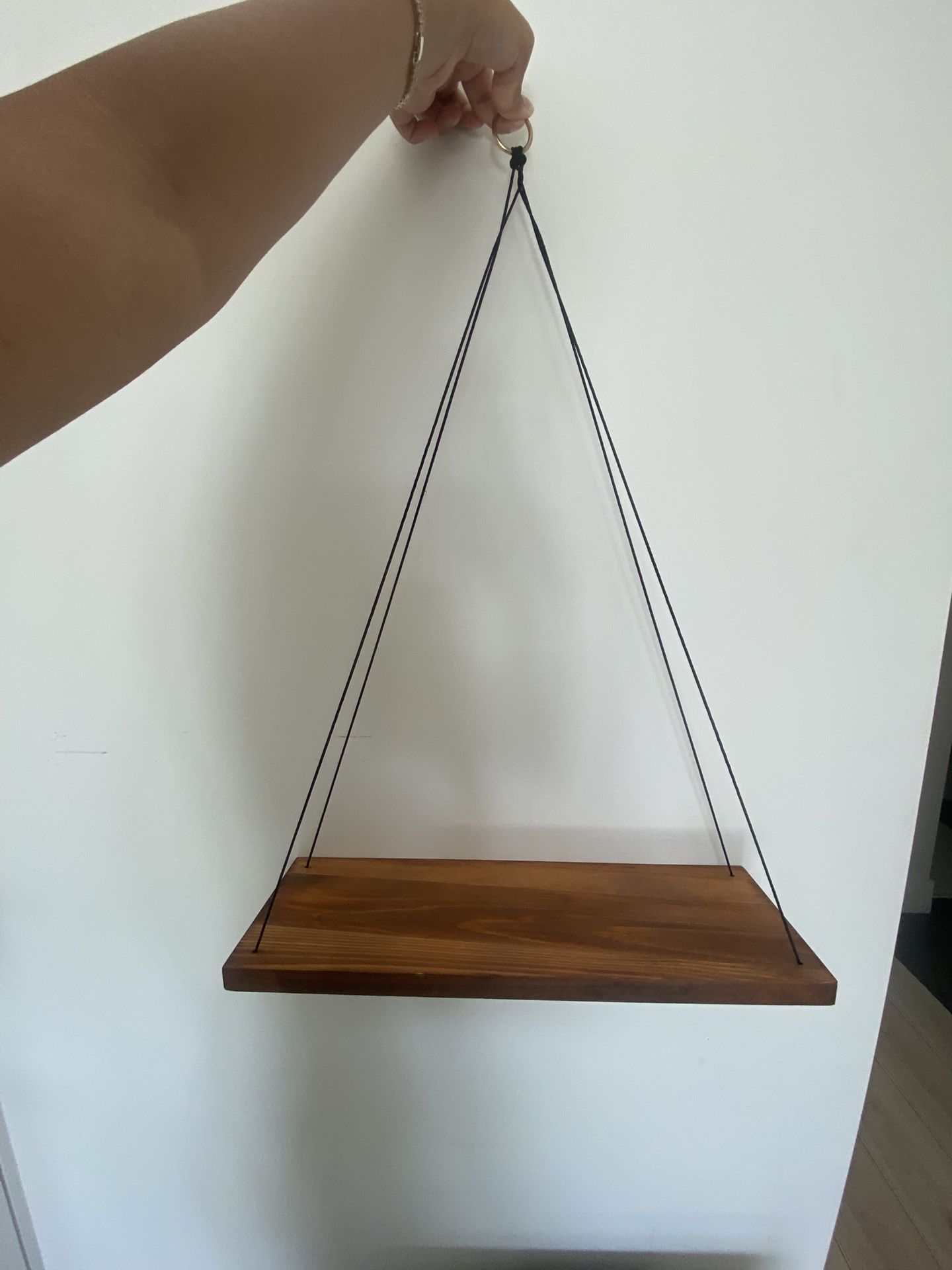 Hanging shelf 