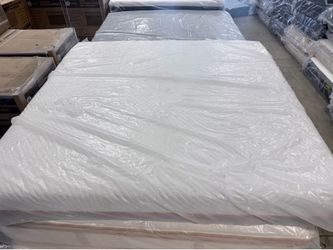 SALE🔥King Mattress Tempurpedic firm🔥