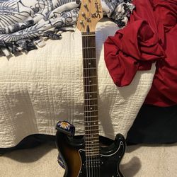 FENDER ELECTRIC GUITAR