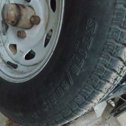 4 Lug Carlisle Trailer Tire