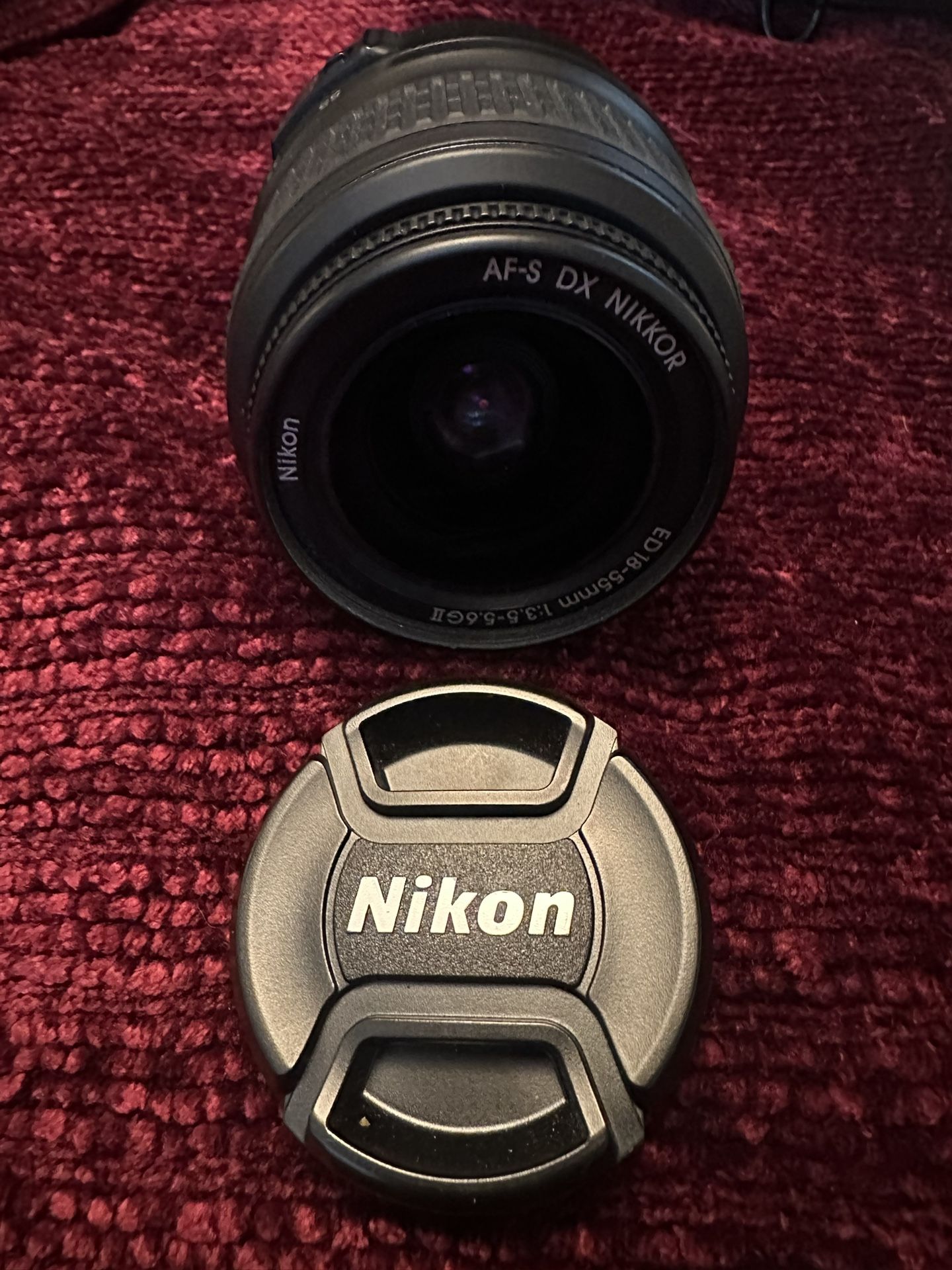 Nikon D40 Camera W/ Lens and accessories listed below for Sale in Las