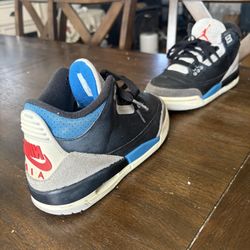 Nike Jordan Retro 3 Youth Size 4y