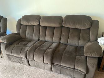 Recliner & Sofa Set