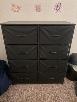 Cloth dresser