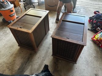 Magnavox Vintage Speaker Sidetables