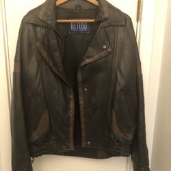 Men’s leather coat Like new only worn a few times