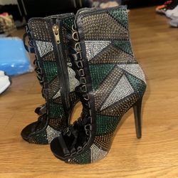 Steve Madden Lace Up Peep Toe 4.5" High Heel Boot Size 7