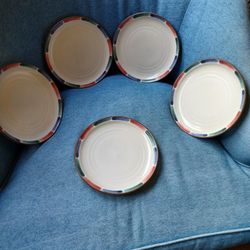 5 Noritake Warm Sands Salad Plates And Soup Bowls 