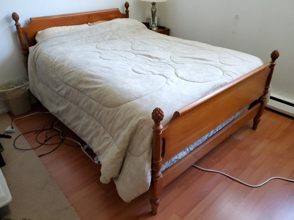 Vintage 1930's Kling Maple Bedroom Set